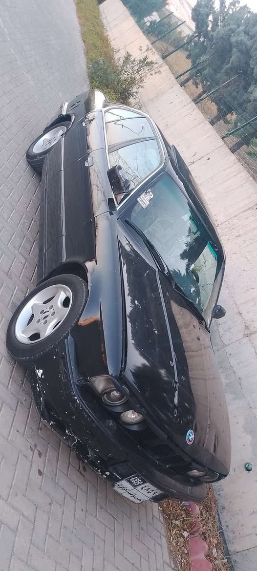 BMW535
مۆدێل ١٩٩٤ مەکینە فەلی ٣٥  سعر ١٤وەرەقە  مەجالێکی برایانە ژمارەی خاوەنی ***********
