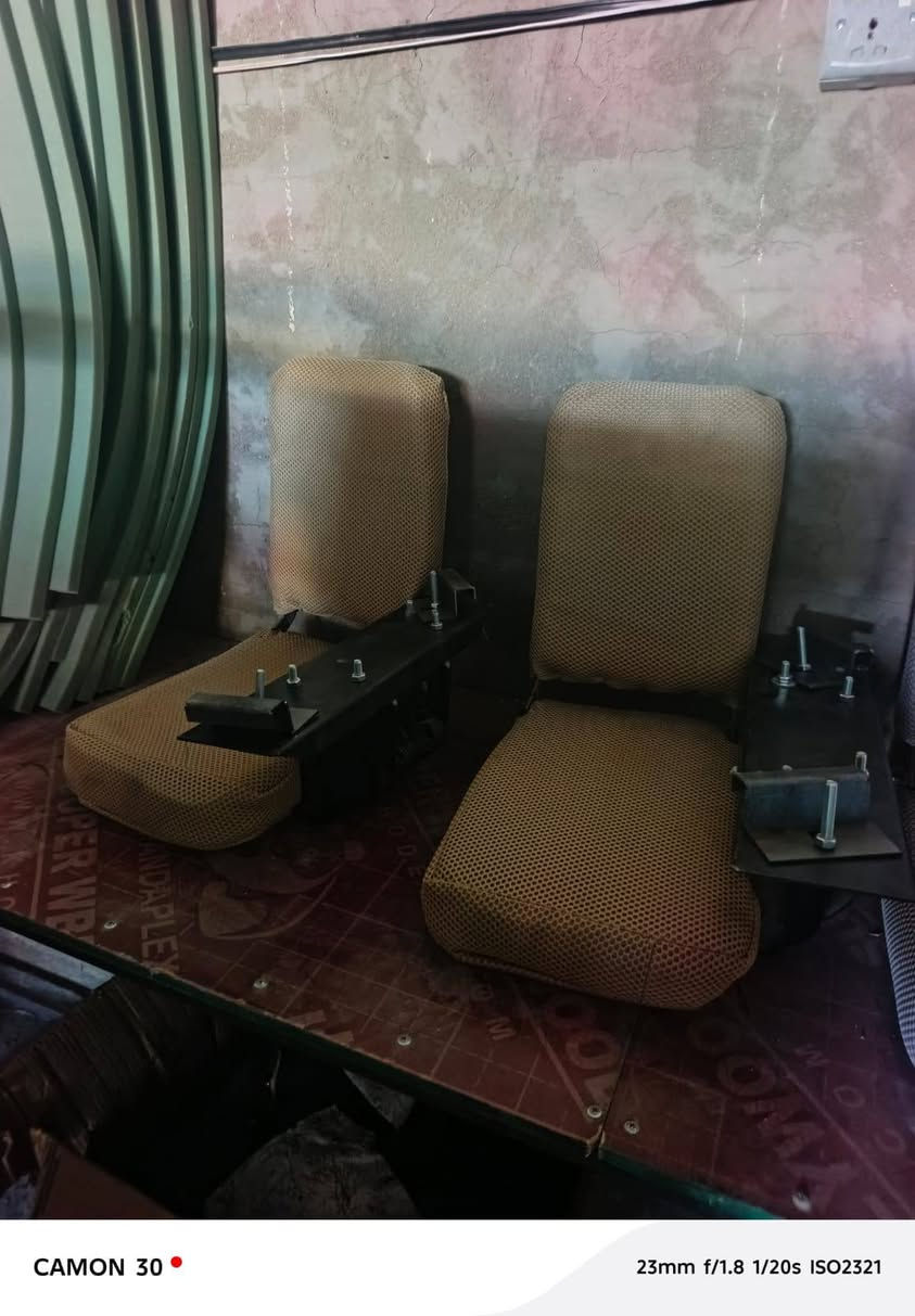 كشن قلاب ممر شغل درجه اولى يرهم هايسه جنبي شيري هايسه بوز نيسان
شغل كلش حلو ومرتب العرض لمده يومين فقط الزوج ١٦٠
توصيل ٥ لجميع محافظات العراق 
سارع للحجز ***********

نص مكتوب في الصور:
- CAMON 30 23mm f/1.8 1/20s ISO2290
- CAMON 30 23mm f/1.8 1/20s ISO2321
- CAMON 30 23mm f/1.8 1/25s ISO2493