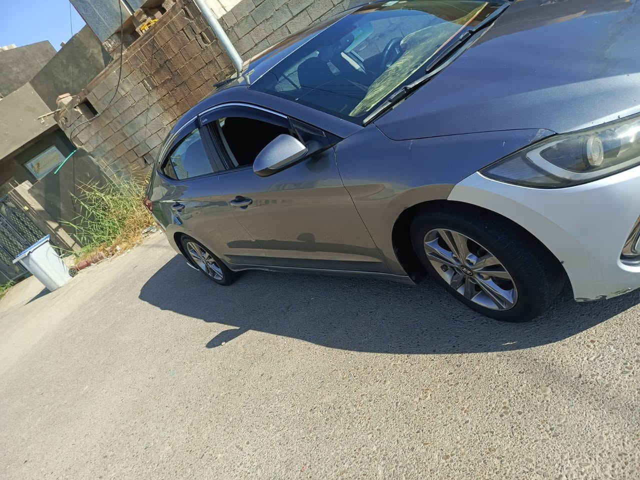 سلام عليكم النترا وارد أمريكي بيها بنيد صبغ فول مواصفات تحويل مباشر سنويه وهزه جديده السعر 120وبي مجال ***********
