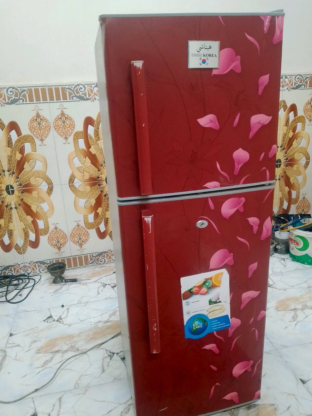 العنوان الحيانيه رقم الهاتف *********** بي واساب
حبيبي شنو اسم الموديل أو الشركة بالضبط للثلاجة، إذا موجود على الاستيكر؟: 
كونكورد 
الثلاجة شغّالة 100% لو بيها أي ملاحظة مثل ضعف تبريد أو صوت أو تهريب؟: 
شرط الفحص 
شكد عمرها تقريباً؟ وهل بيها تصليح أو تبديل سابق؟: 
لا اعلم 
شنو حجمها أو سعتها تقريباً، وهل تكفي لعائلة لو استخدام شخصي؟: 
حجم 26
المعاينة أو الاستلام بأي منطقة بالضبط غير حيانية، والسعر قابل للتفاوض لو ثابت؟: 
نعم 
