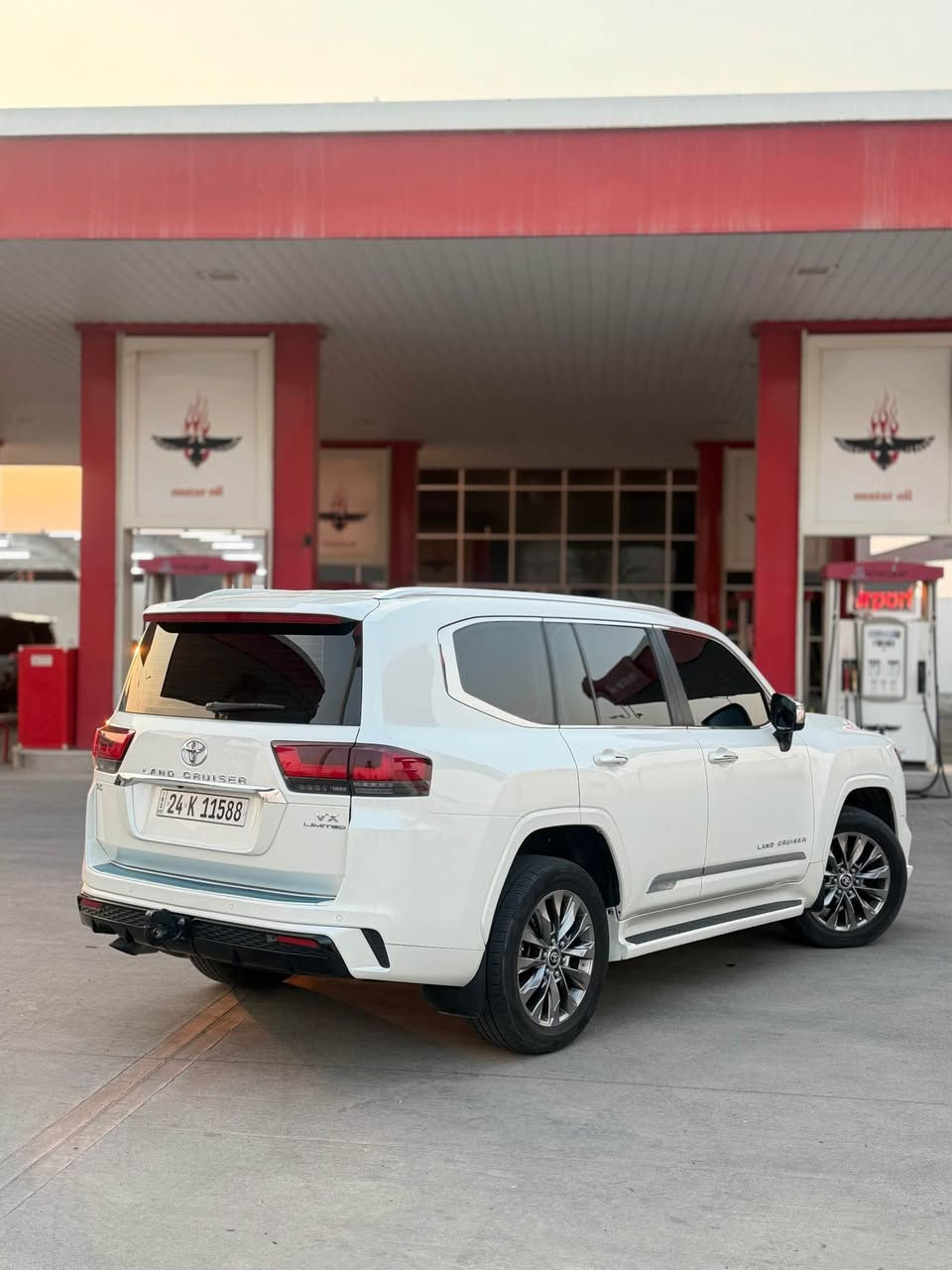 لاندكروز 2023
ليمتد vx شركة ساز درجة اولا
السعر 645$
لمواصفات معروفة 
كراسي تدفه وتبريد خزن ميموري كراسي لخلفيه كهرباء رادار امامي تحديد مسار 4 كامرات لبواب شفط 
لكيلومتر 80 الف
6سلندر تنفس طبيعي 
لعنوان كركوك
لموبايل
*********** كركوك, العراق
