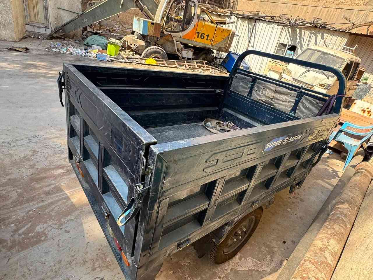 ستوته شحن للبيع
الستوته نضيفه ما ماشيه هواي 
البطاريه جديده
عدد البطاريات 6
السعر مليون و 150
للتواصل***********
