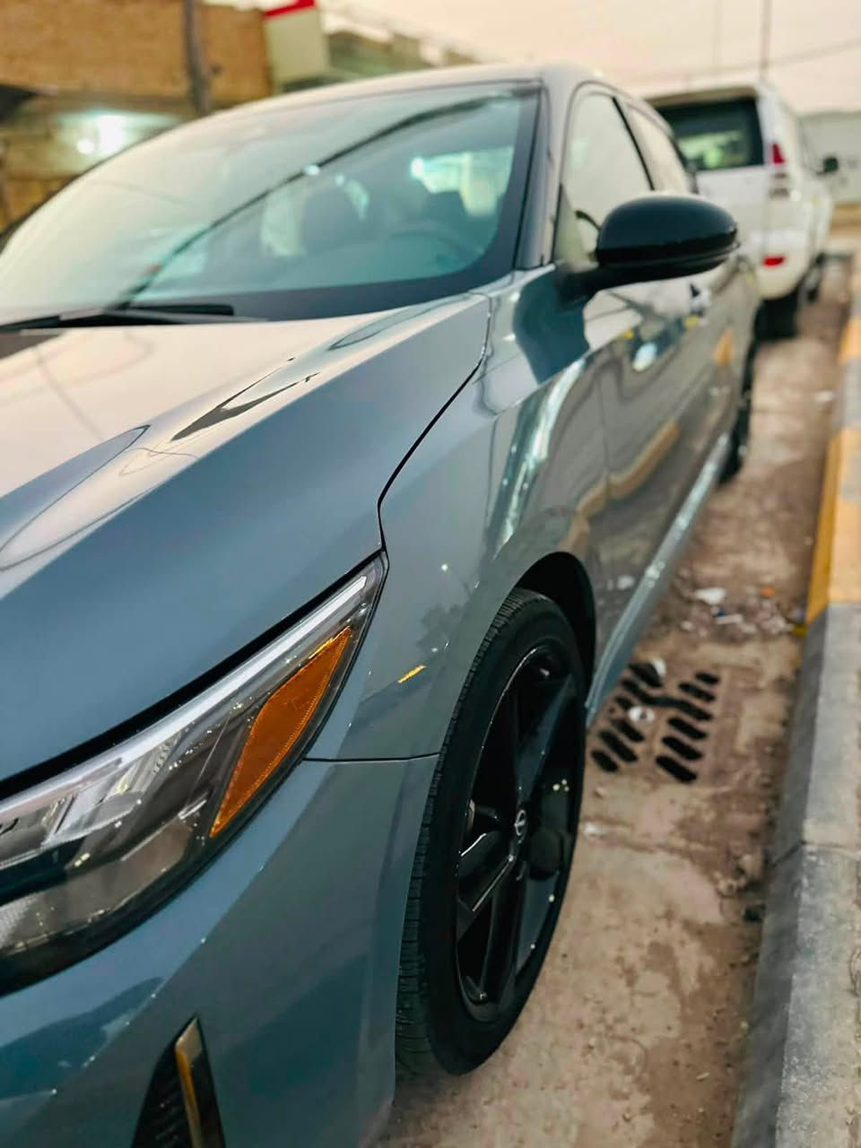 نيسان سنترا 2024 SR  رقم اربيل لون مميز فول مواصفات محرك 2000 السيارة جديدة نضيفه فقط حدثها بنيد موضح بصور 
كامرا 360 سقف اسود كشنات مطعم بجلد تدفئه كشنات حساسات رادارات تحديد مسار مانع انزلاق تشغيل عن بعد لايت زنون شاشة كبيره 
مكاني كوت ‭***********
