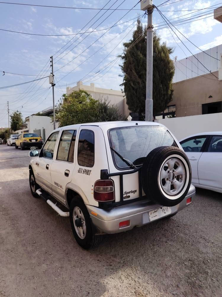 کیای سپۆڕتاج 1996تەبرید لەسەر سووچ سەیارەکە زۆر تندو تۆڵە 4تایەی لۆک دەبڵ ئەکسل تۆماتیک دەعمو لێدراوی نیە ئاڕمی پلاستیکی سلێمانی نرخی(37)گڵایە  گۆڕینۆ نیە قیست نیە جوابی نامە نادەموە مشتەریت تەلەفون بکە ***********دەربەندیخان دار بنديهكان, السليمانية

