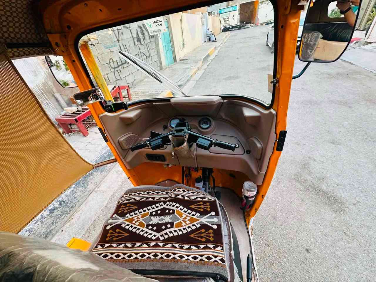 سلام وعليكم تكتك 21خير من الله كبل لشارع محرك اكسل تكتك احله من الصوره سعر 7600 وبيهه مجال رقمي ***********
