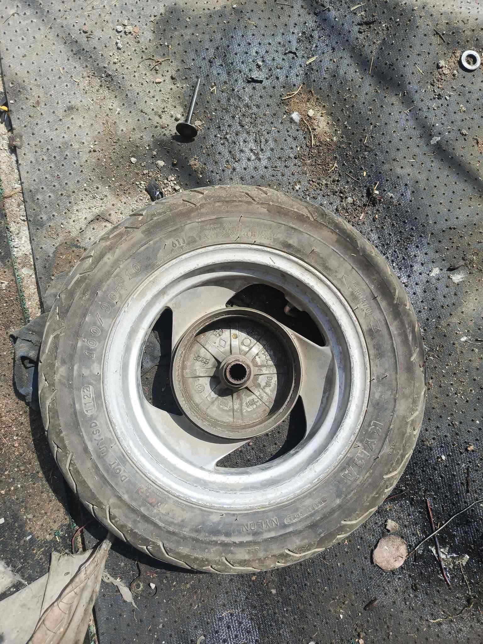 قطع غيار • جيفور شتريد • مركز سدناويه