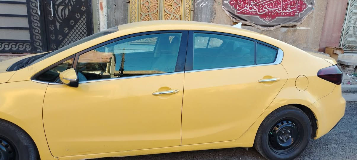 كيا فورتي لللبيع موديل ١٥ حادثها موضح السونار محرك gda ٢٠٠٠ كير محرك تبريد كله مكفول صدر وسط رقم بغداد مكانها بغداد البلديات السعر ٩٠ بيها مجال للاستفسار ***********
