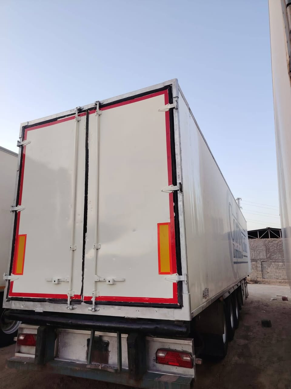 سلام عليكم براد شيرو رتفاع55 سمك7موديل2000 مجموعه بيبي فحل دسك ***********
