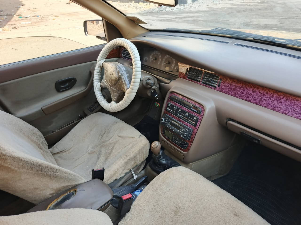 سلام عليكم سمند البيع موديل ١١ بسمي سعره ٢٩ وابيه مجال ***********
