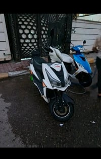 شحن • ٦ بطاريات • ٤ سرع