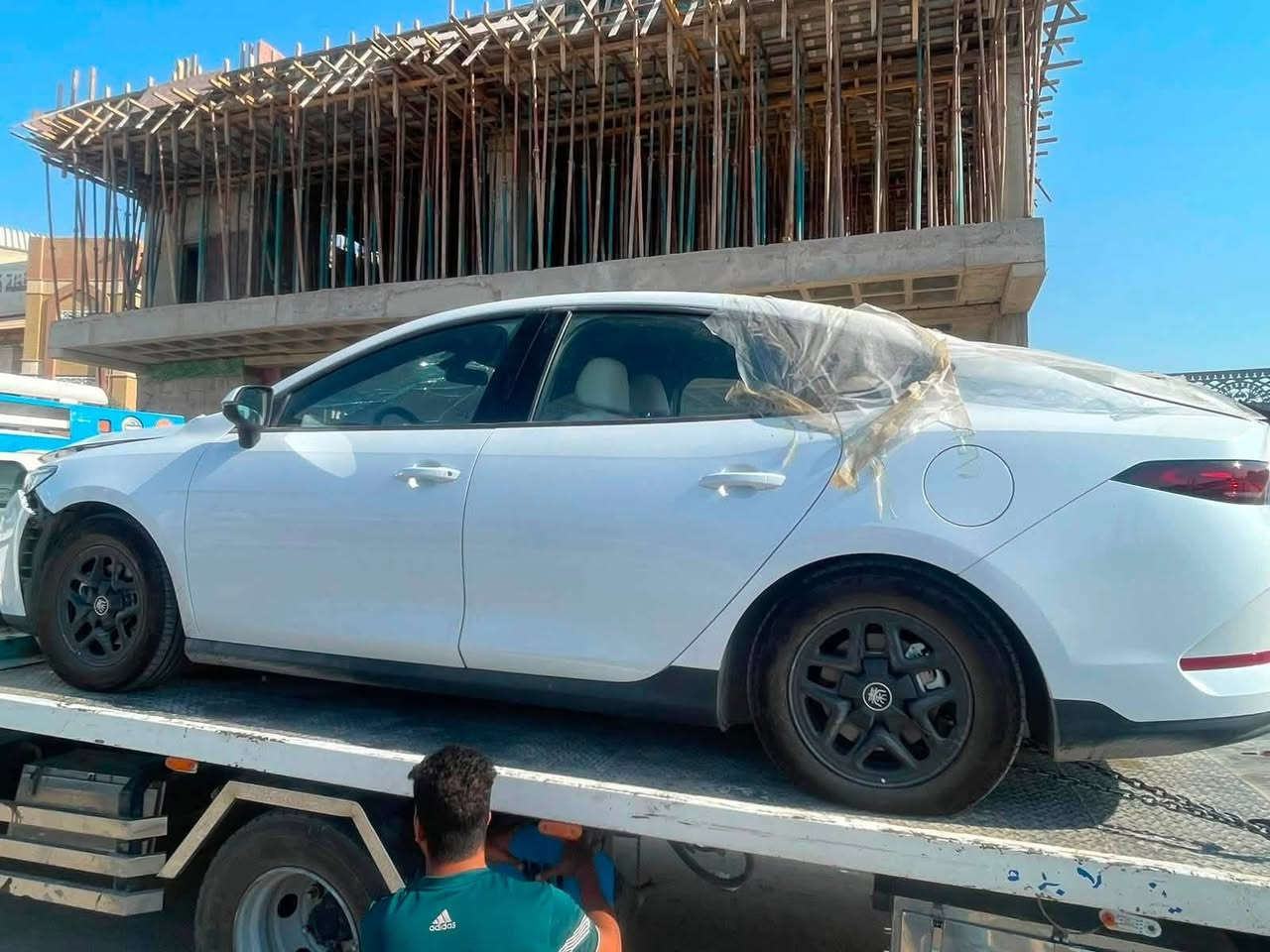 السلام عليكم بيوايدي ابيع على حادثه كن بلاس مكاني بغداد الدوره السعر 15مليون وبيه مجال ***********
