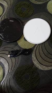 شاحن لاسلكي • وايرلس