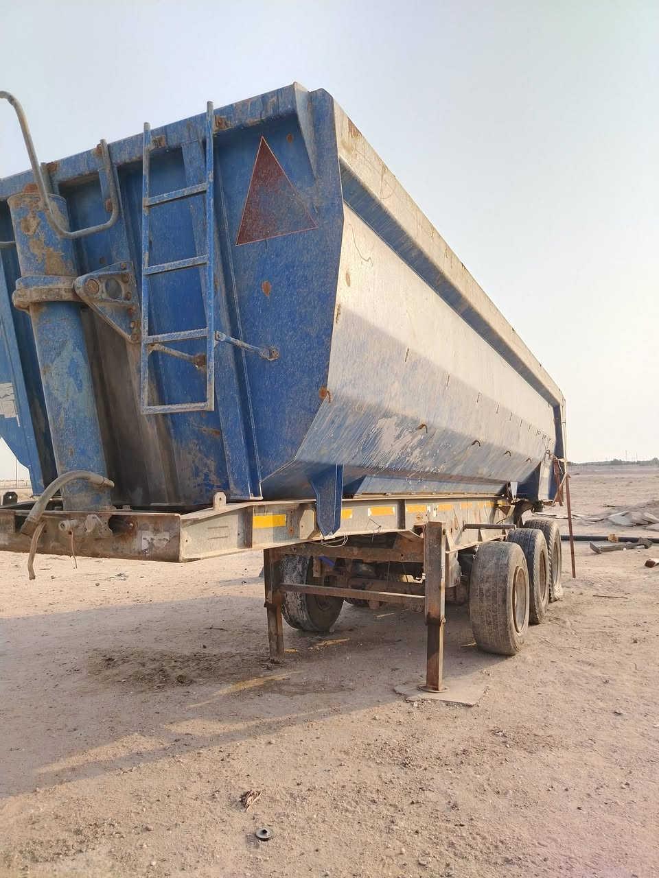 عربانة اوربيه • قلاب • نظيف