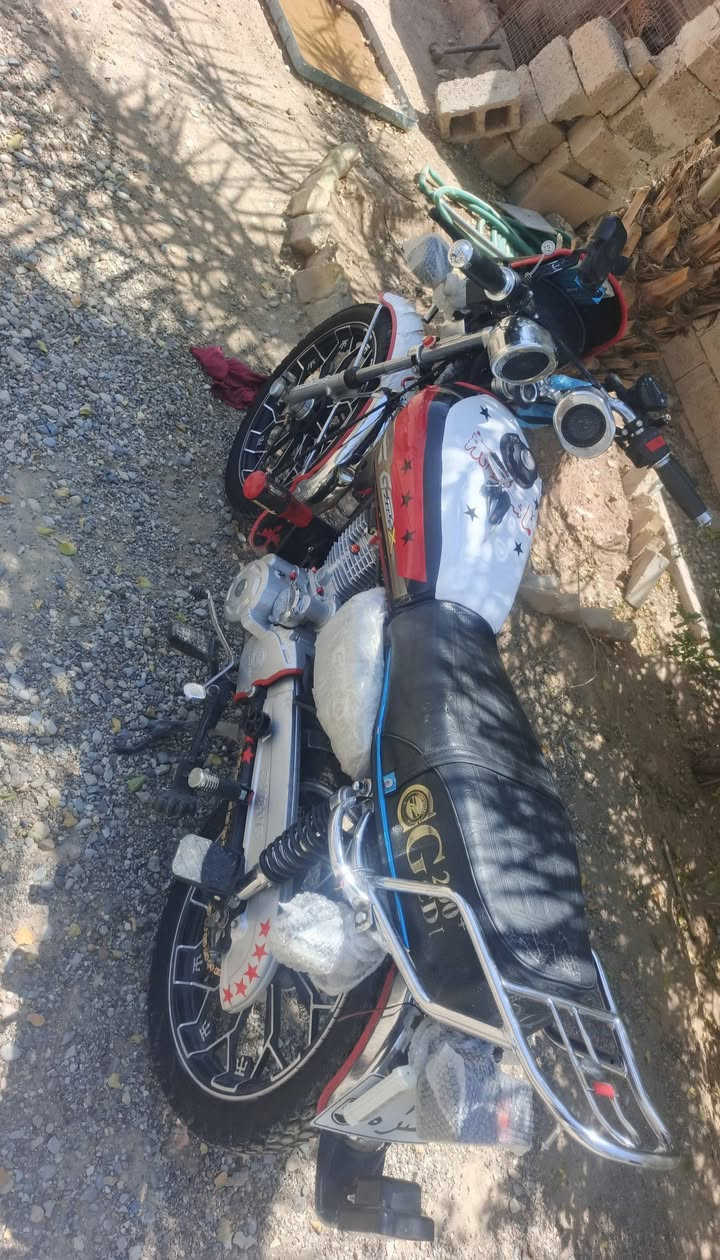 نامة برو هونزدا  مديل 25.دراجة  مابيها  نقص   بصمة وتشغيل عن بعد.  مكانها جلولاء. سعرها 740 وبيها مجال  للشراي.  *********** اتصل ودلل
