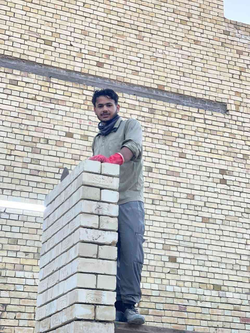 🏗️ نبني ثقتكم قبل أن نبني منازلكم 🏗️
هل تبحث عن معلم بناء محترف لتنفيذ مشروعك بأعلى جودة وأفضل الأسعار؟
✅ بناء منازل وفلل
✅ بناء محلات وأسوار
✅ ترميم وإضافات
✅ تنفيذ جميع أعمال الطابوق والبلوك
✅ دقة في العمل والتزام بالمواعيد
📍 نخدم: بغداد – الأنبار – صلاح الدين – ديالى
💯 خبرة وإتقان في جميع أعمال البناء، وهدفنا رضا الزبون وتقديم عمل متين يدوم لسنوات.
📞 للحجز والاستفسار: ***********
🔨 اتصل الآن واحصل على استشارة مجانية وسعر مناسب لمشروعك.
#بناء_طابوق #بناء_بلوك #بناء_منازل #ترميم #بغداد #الأنبار #صلاح_الدين #ديالى #مقاولات #بناء_فلل
