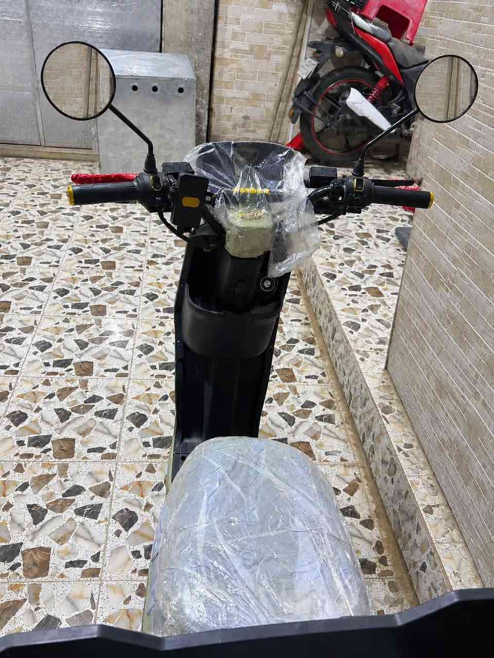 R9 • ماطور شحن • خمسه بطاريات
