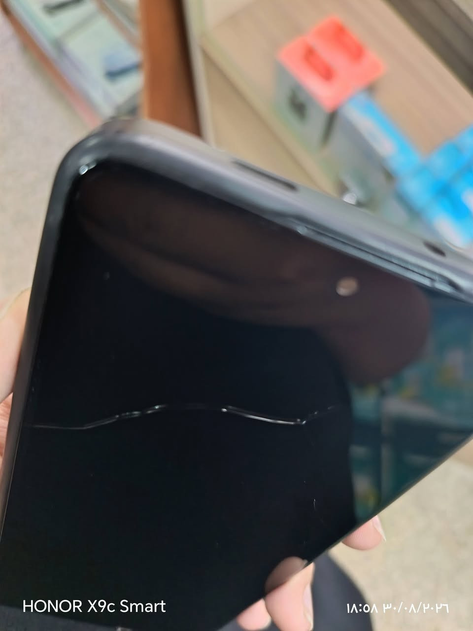 السلام عليكم بوكو x6برو 5جي ذاكرة ٢٥٦ مبدل شاشة متوسطة وبيهة فطر السعر ١٢٥ وبي مجال تواصل 7757606067
