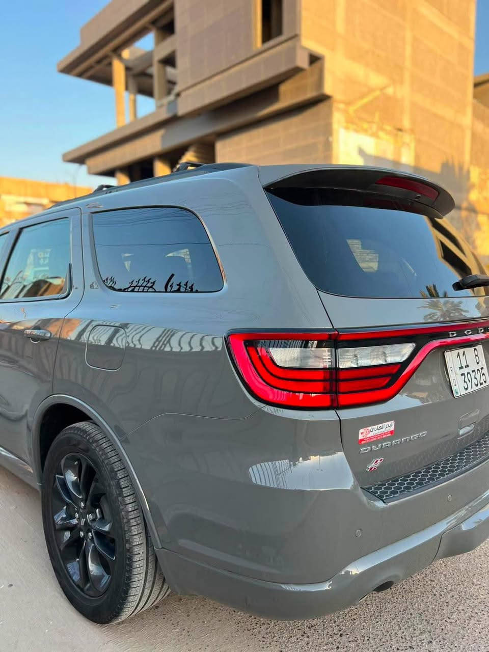 دودج دورنكو RT Plus HEMI V8 2023 للبيع

الموديل: دودج دورنكو RT Plus 2023

اللون: سمنتي

الوارد: أمريكي بدون ايرباك

المحرك: HEMI V8 سعة 5.7 لتر

نظام الدفع: AWD (دفع رباعي)

التبديل: باب واحد فقط

المواصفات:

فتحة سقف

تشغيل وبصمة أبواب

مقاعد جلد كهربائية مع حفظ وضعيات

تدفئة وتبريد للمقاعد الأمامية

تدفئة للمقاعد الخلفية

تدفئة للمقود

شاشة كبيرة مع نظام ملاحة

Apple CarPlay

بدالات تبديل السرعات خلف المقود (Paddle Shifters)

مقود كهربائي

تشغيل عن بعد

باب خلفي كهربائي

رادار أمامي وخلفي

نظام مراقبة النقطة العمياء

حساسات خلفية

أوضاع قيادة (Sport / Eco)

نظام مانع الانزلاق

تبريد ثلاثي المناطق

مصابيح LED زينون

AUX

نظام Auto Stop/Start

الحالة الفنية:

سيارة نظيفة جداً

جاهزة للاستخدام

تبديل باب واحد فقط

الموقع: بابل – الحلة

للاستفسار ***********
