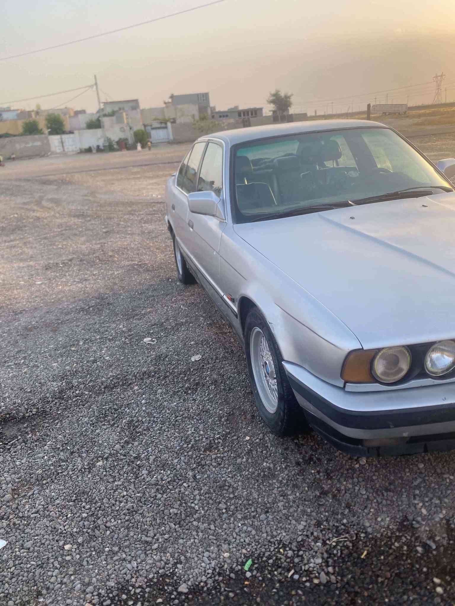 السلام عليكم BWM530محرك مسكر تك فانوس كير اتو تبريد ثلج صدر زين تحويل مباشر بسمي كشنات كهربائي السياره بيها كازكيت مكاني تكريت الصقور فقط الباقي كله شرط شعندك مراوس نزل *********** /***********
