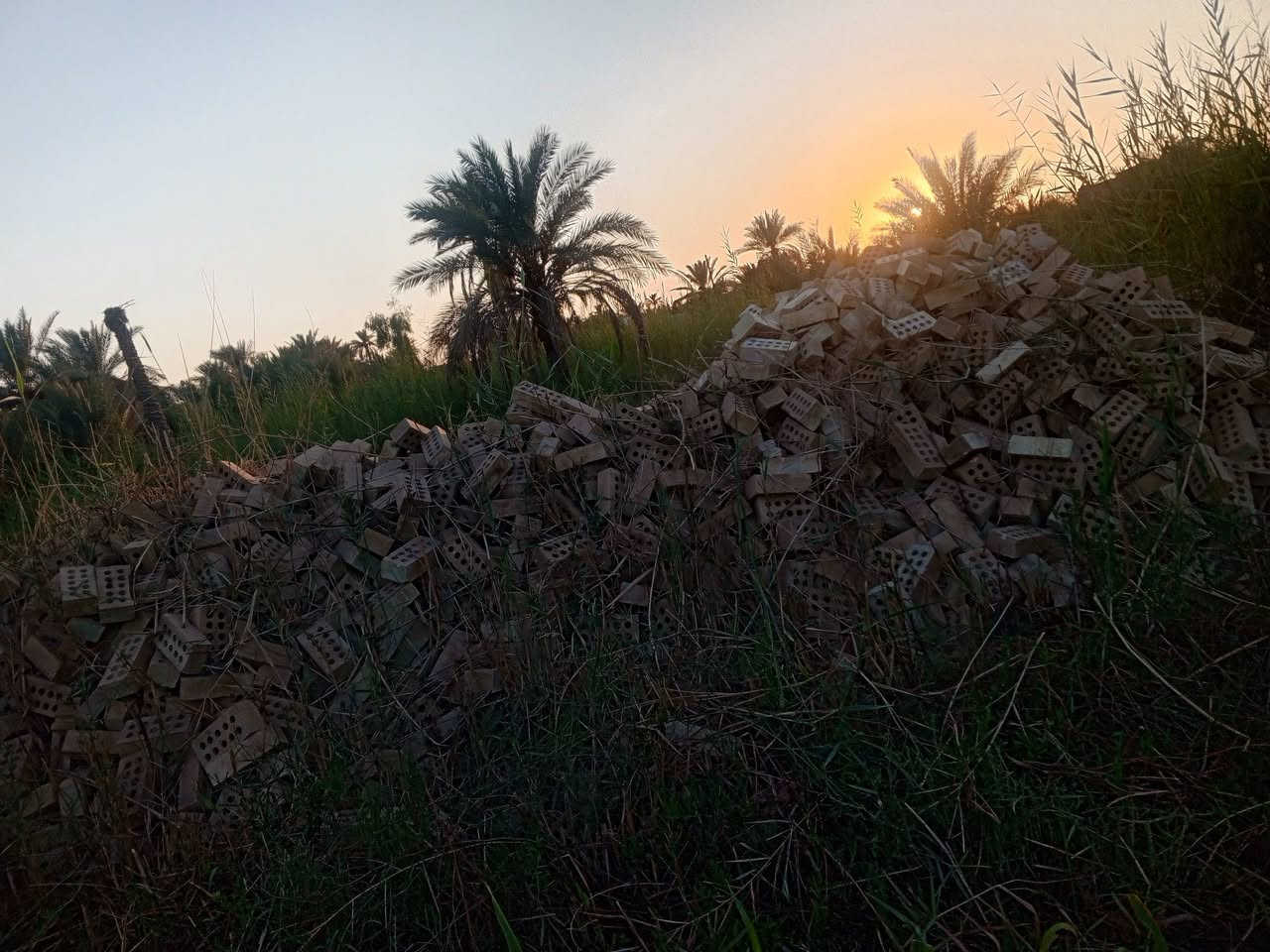 طابوق نهرواني لبيع منو يشتري مليون 700وهاذا رقمي‏‪***********‬‏