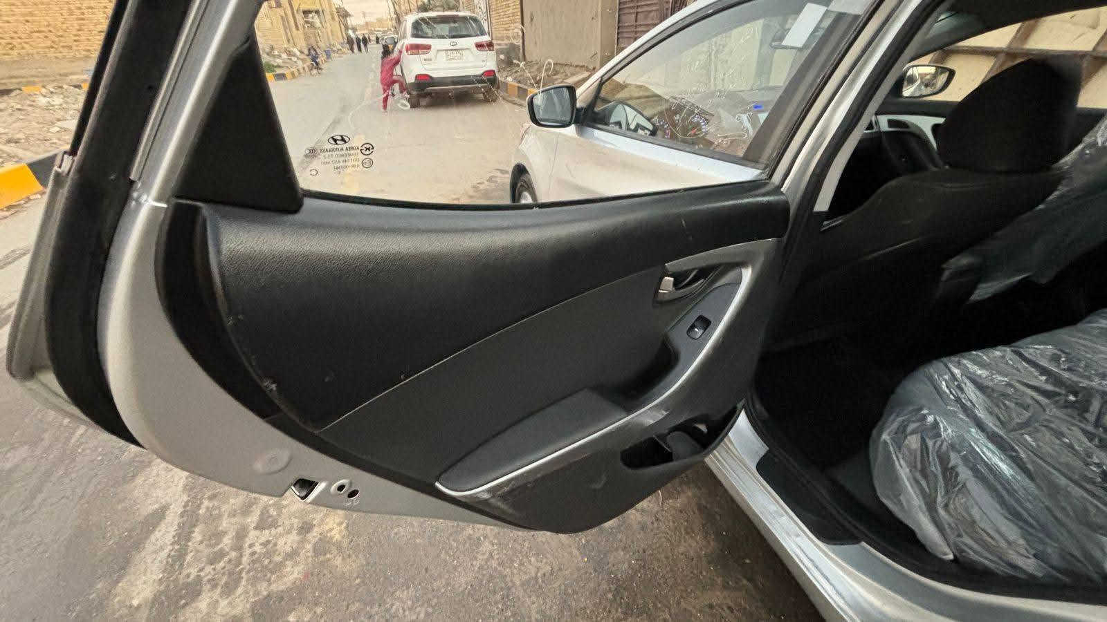 النترا • ٢٠١٤ • محرك ١٦٠٠ بنزين