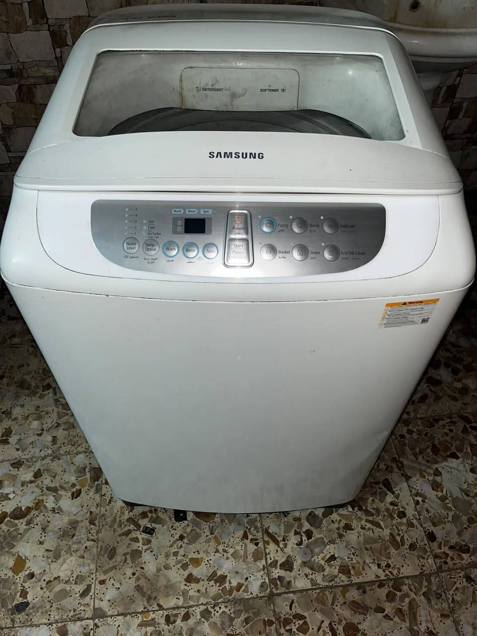السلام عليكم 
ثلاجه كبيره نظيفه للبيع السعر 250 وبيها مجال
غساله اوتماتيك نظيفه جداً سامسونج 13 كيلو للبيع السعر 280 وبيها مجال 
مكاني بغداد الكاظميه 
للاستفسار الأتصال ***********
