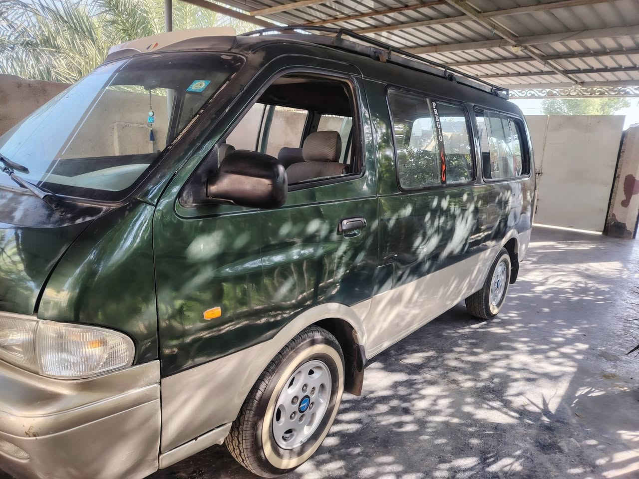 سلام عليكم سياره كية بريجو للبيع
موديل 2000 السعر 75 جاهزه تخم تاير او
 حداديه جديده او بم جديد
سنويه جديده لل ٢٠٣١ كشنات كله مبدله 
سياره جاهزه من كلشي 
مكانه بابل طفيل عمود 300
رقم صاحبه ***********
