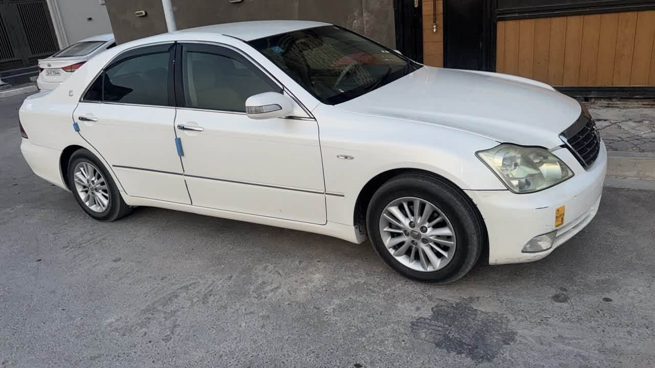 سلام عليكم.شاهينه 2004 مكينه كير حداديه تخم تاير ويلكب تسجيل جديد رقم أنكليزي برده 3دكم. كفاله كص ونقل وضربه السعر 135وبيها العنوان البصره رقم الهاتف ***********

