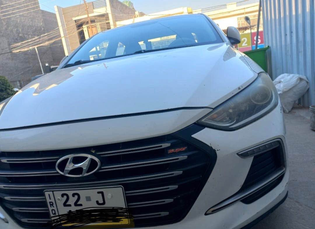 النترا خليجي ٢٠١٩ ماشية ١٥١ الف كيلومتر بيها صبغ بالدوسة وبارد بالباب الخلفي وتقشير جدا بسيط بالصبغ جاهزة من كلشي رقم اربيل باسمي  سنوية إلى  ٢٠٣١ 
السعر 149 وبيها مجال مكاني بغداد *********** بغداد, العراق

