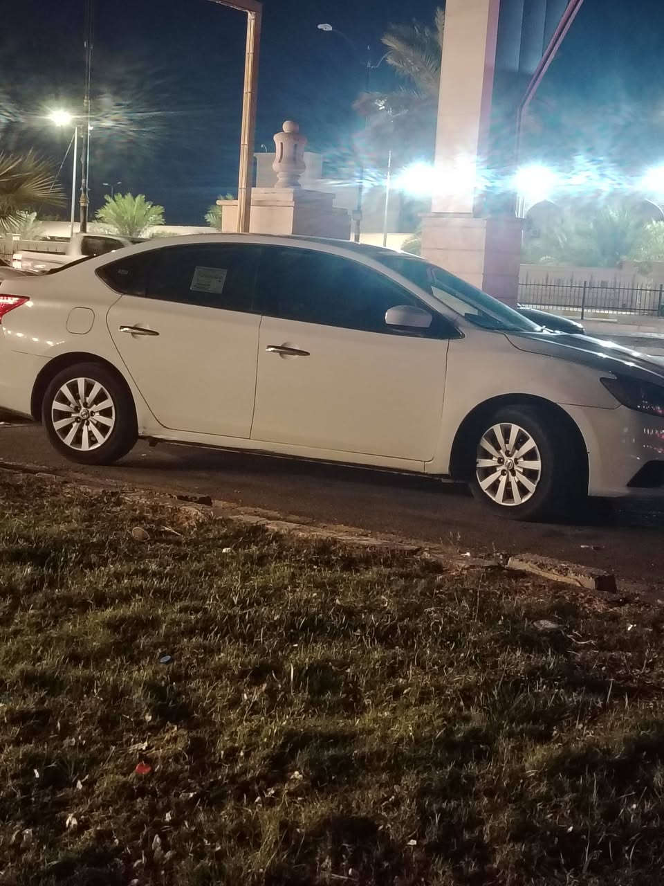 للبيع نيسان سنترا2018امريكي رقم كركوك هزه وسنوبه ورقام جديد كير محرك  خير من الله تبريد ثلج تخم تاير السياره جاهزه مكان صلاح الدين تكريت  سونار مرفق مكلف بلنشر رقم صاحب السياره ***********  قفلها٩٣  بيه مجال المو شراي لا يخابر
