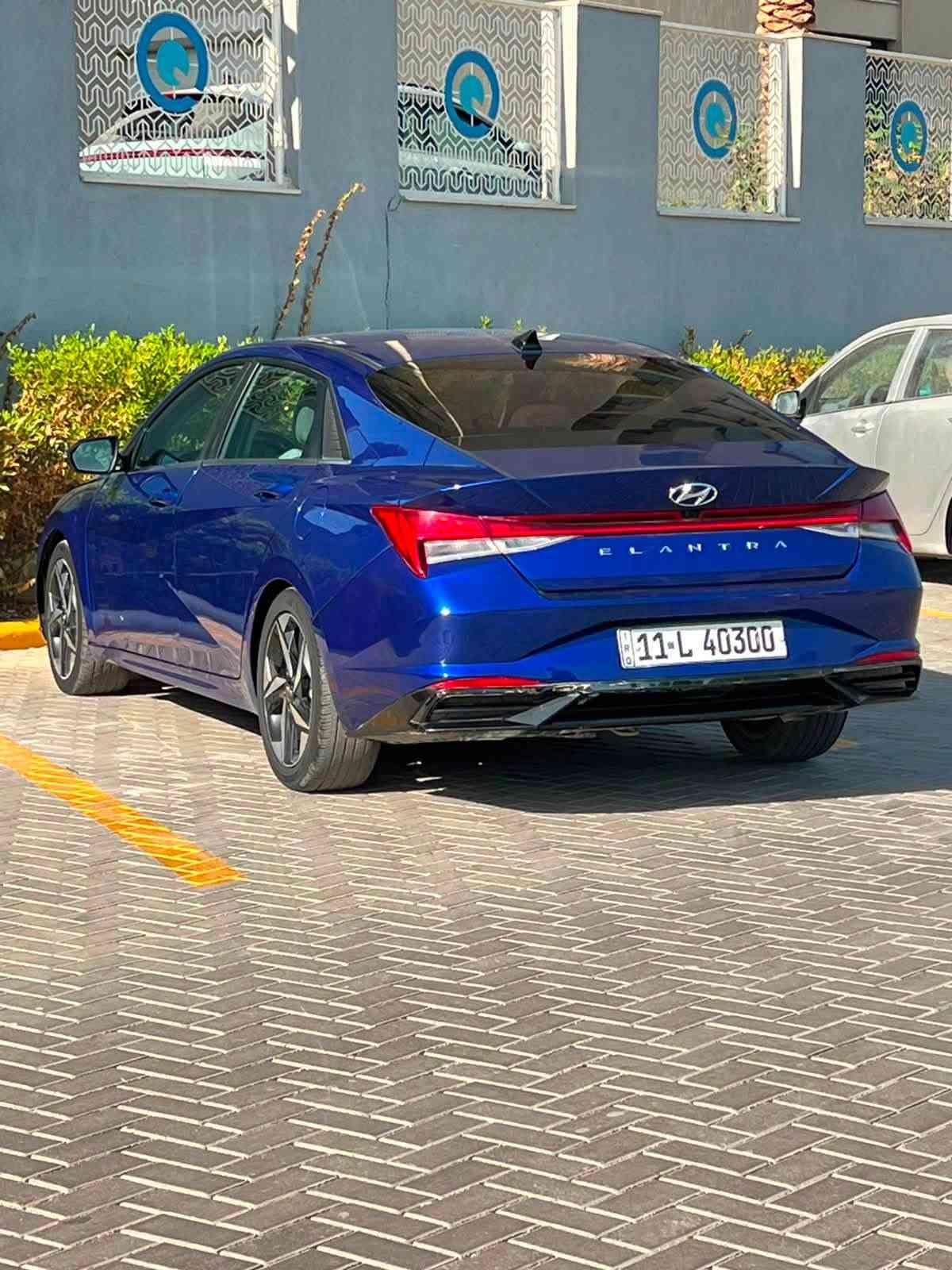 سلام عليكم النترا موديل 23 
فول لمتدد سونارها موضح بصور 
سياره فول للاخير داخل ابيض 
مكان سياره بغداد الكرخ 
بيع فقط بدون مرواس 
السعر 125 وبيها مجال لشراي 
***********
