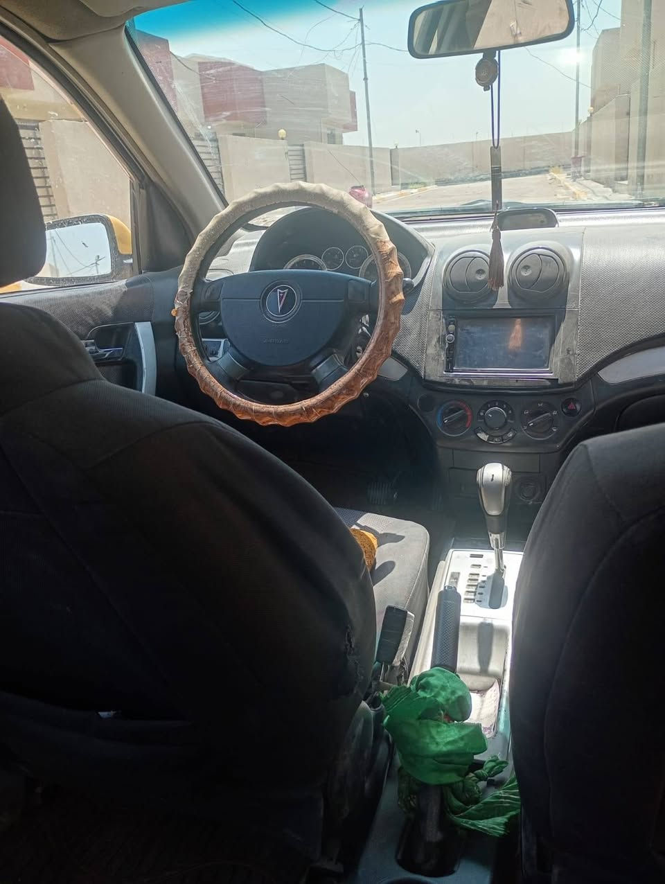 السلام عليكم سياره افيو وارد أمريكي موديل ١١ سنويه ساقطه بل ٢٠٢٥ بيهه چاملغ مبدل السعر ٣٥ وبيهه مجال بسيط مكينه وكير وحداديه كفاله *********** مكانه حله مركز
