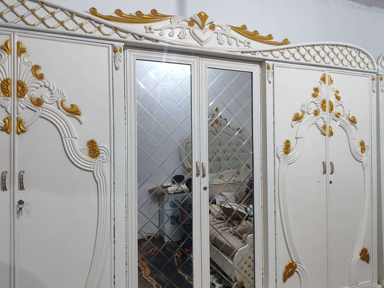 السلام عليكم غرفة نوم للبيع خشب صاج عراقي تصميم تركي نضيفه ميسان قضاء الميمونة *********** السعر مليون وبيها مجال
