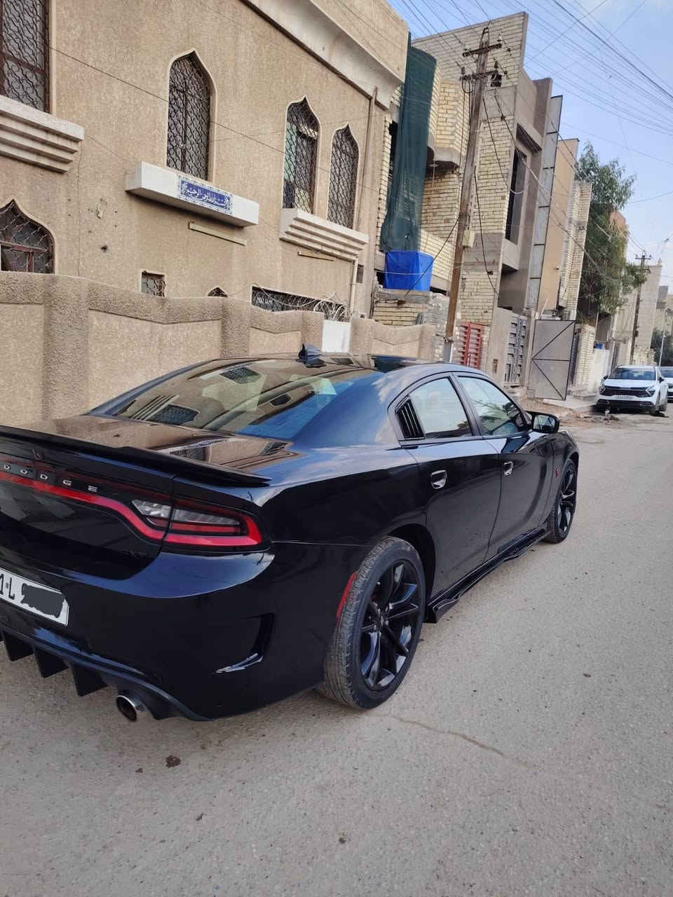 للبيع   جارجر   2018    SXT 

لون أسود 

وارد  امريكي
الحادث فقط مفتوح الجاملاغات والدعاميه ومرجعات نفسهن بدون تبديل ولا بارد 

مكفوله من الصبغ والتبديل والبارد 

   ماشية 61

كشنات حضن . وتدفئة وتبريد بالكشنات وجلد

شاشة كار بلاي
دمام خلفي

كامره خلفيه دواره

حساس خلفي 
تو ويل

مكينه  3600

منظومة زينون بلاديه 

كرسي كهرباء

رقم بغداد بسمي 

السعر   208 بيها مجال قليل جدا حك جيتك
***********

مكاني بغداد
