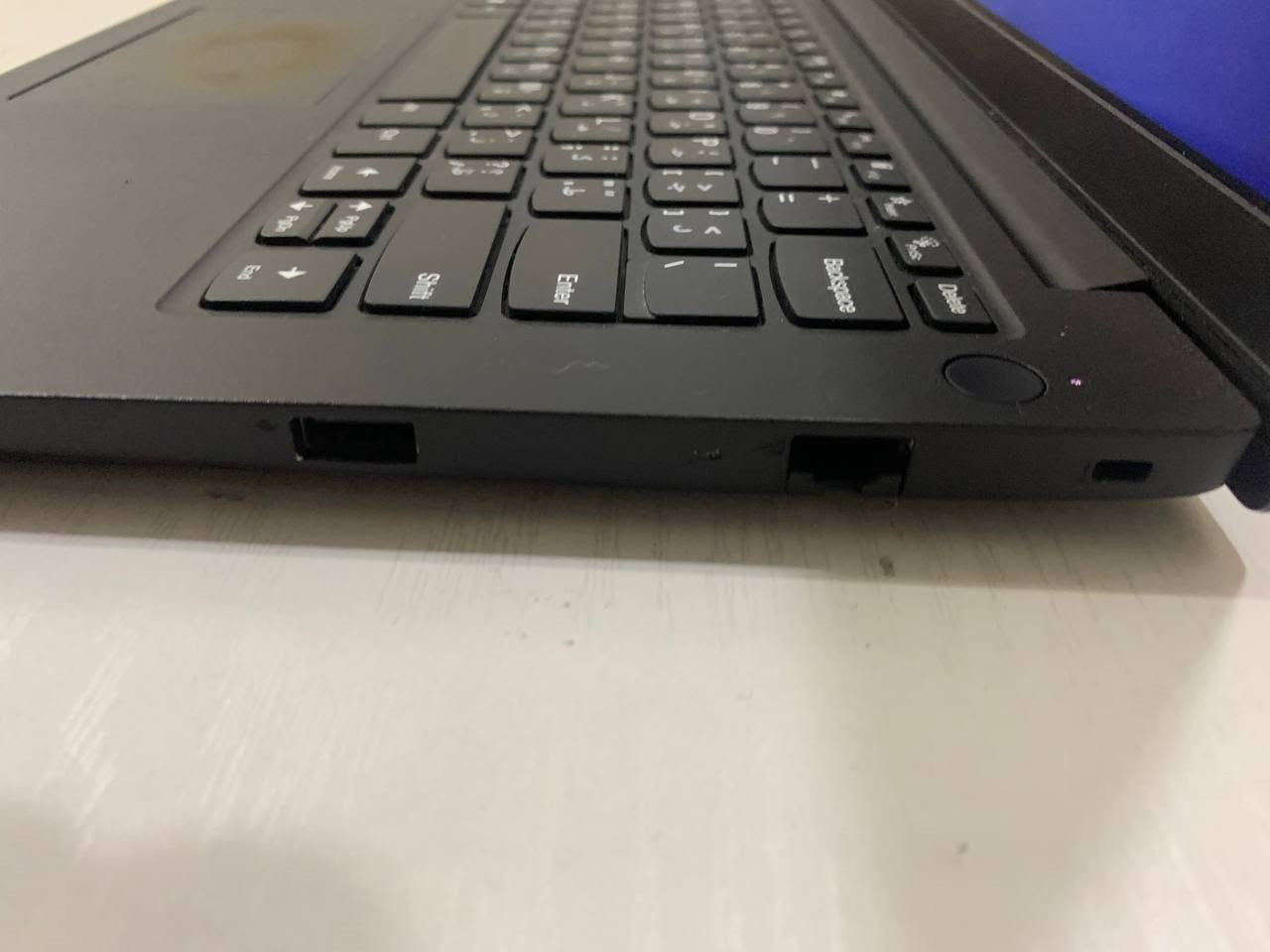 💻 لابتوب Lenovo ThinkPad K14 للبيع
- المعالج Ryzen 5 5600 بأداء مقارب لـ Intel Core i5 الجيل 11 أو 12

- كرت الشاشة: AMD Vega مدمج

- الرام: 8GB DDR4 شريحه وحده قابل للتطور 

- التخزين: SSD M.2 256GB قابل للتطوير 

- النظام: Windows 11 Pro مفعل

- الحالة: مستخدم نضيف جدا ضمان يوم استرجاع 

* بس التاج باد او لوحة التحكم مال الماوس الصبغ متأثر مثل ماموضح بالصورة واكفلها من اي عطل او صيانه كفالة عامه  

مناسب للدراسة، البرمجة، الأوفيس، التصفح، وتشغيل العديد من البرامج والألعاب .

السعر: 350,000 دينار عراقي قابل للتفاوض بالمعقول

للاستفسار أو المعاينة راسلني على الخاص او واتساب 

***********

بغداد / الشعله / الخطيب
