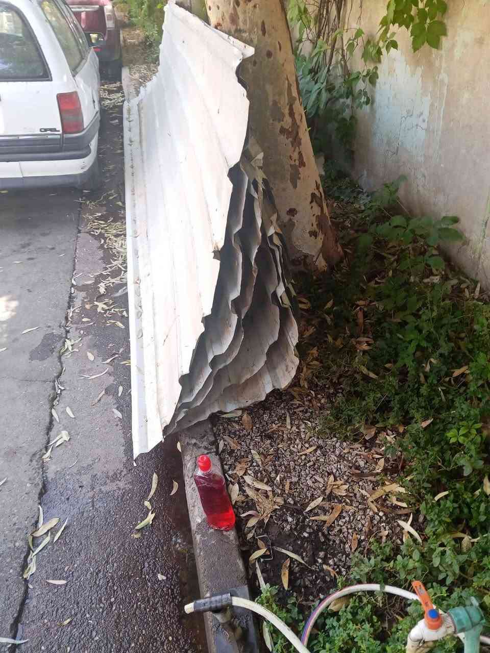 كيربي للبيع لون ابيض طول القطعه 6متر وبيهم قطغتين 525سعر المتر 5 الف شاري اتصل ***********
*********** مكان حي السكر
