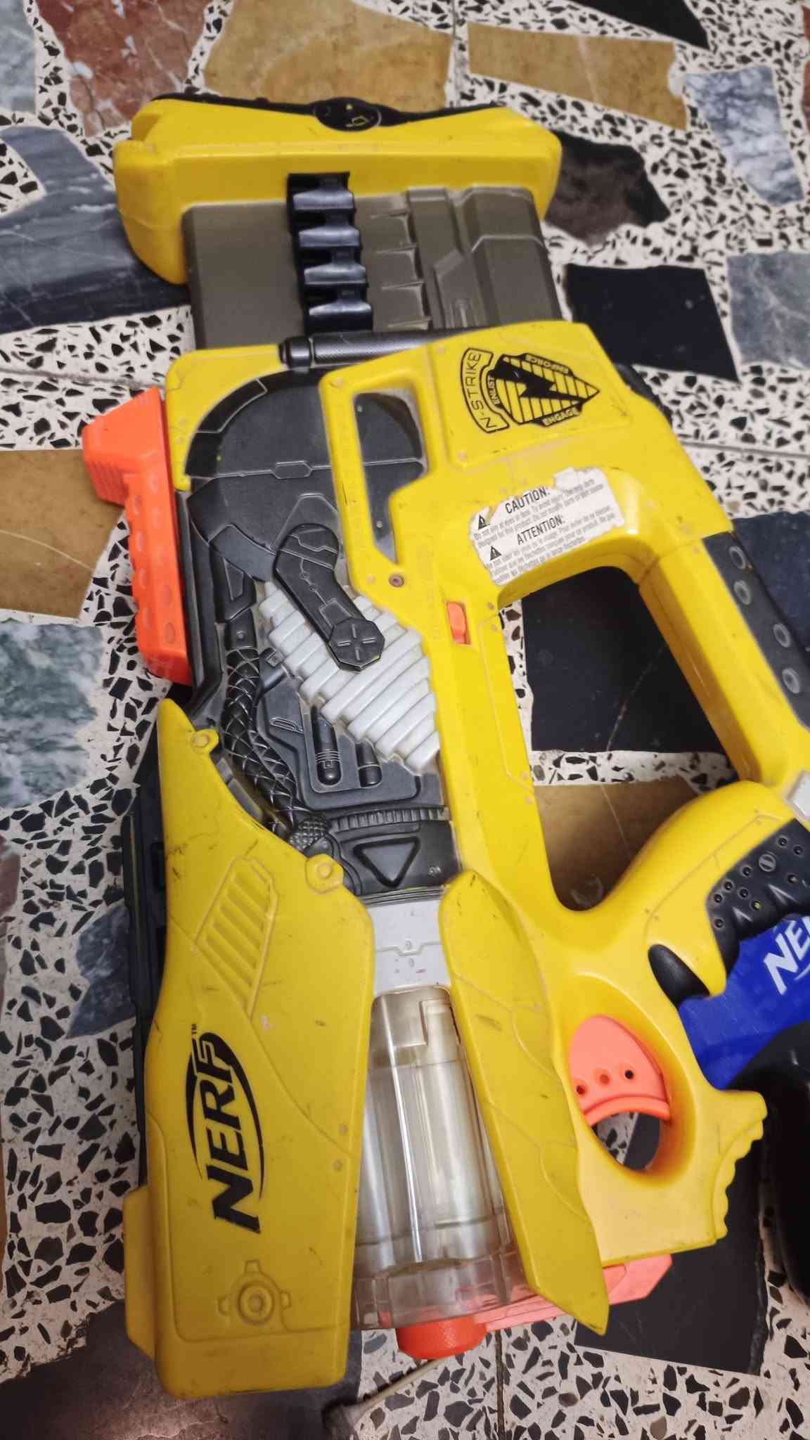 باله السلام عليكم بيع العاب نادره اسلحه  من ماركة NERF  اسلحه كبيره وبيهة تحكمات ونادره بل للعلم من دون طلق لن  ما عندي طلقهن للتواصل وات اب *********** مراسله فقط
