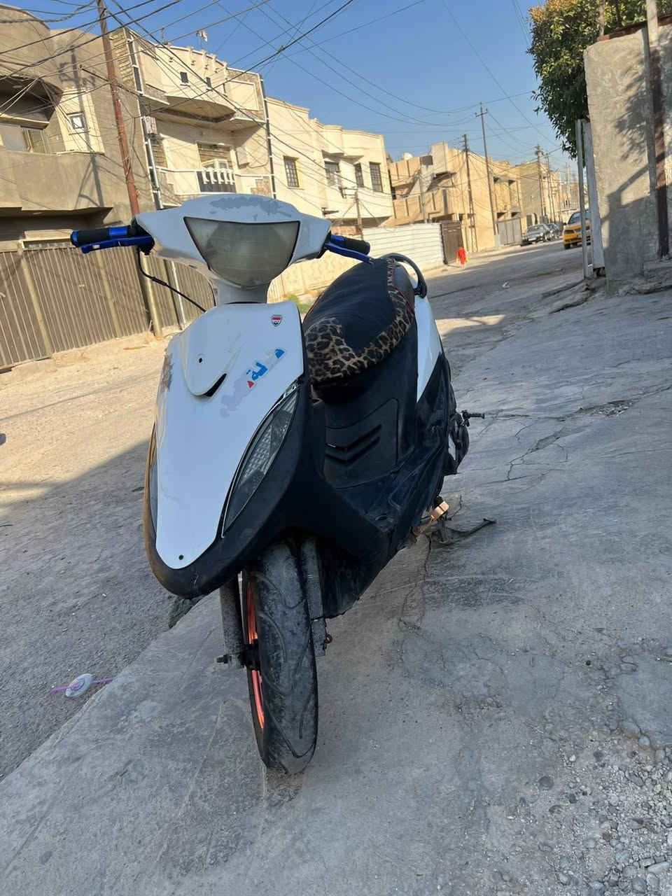 السلام عليكم ماكس عدله بلاديه مكينه كهربائيات مكفوله بيها نقوصات بسيطه شلعه معدل طياره لا نضوح لا تبخير لا صوت السعر ٤٢٥ وبيها مجال مكان بغداد البياع ***********
