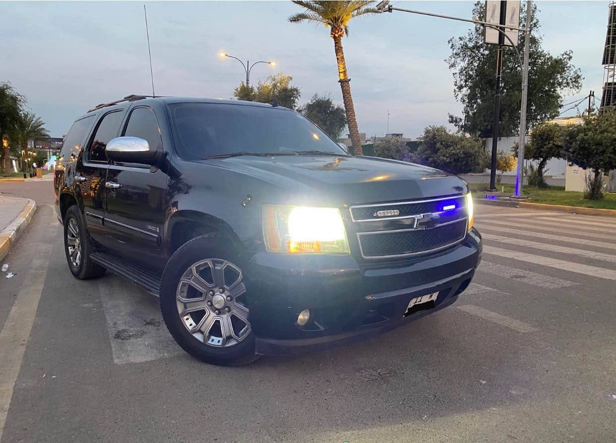 السلام عليكم 
بيع مستعجل. 
تاهو موديل 2008 ltz رئاسي Vip محرك 5300 فول مواصفات السيارة حلوة ونظيفة محرك وكير كفالة تبريد 3 قطع صدر تايرات حدادية نظيفة مصبوغة عام جمالية بيه تبديل قمارة. السيارة بأسمي رقم بغداد أنكليزي شرط تحويل ثاني يوم. 

السعر/ 130 ورقة $ بيه مجال بسيط حق الجيه فقط. 

العنوان/ المنصور-الأميرات 

الهاتف/ *********** الشراي يتصل غير متواجد على الفيسبوك. بغداد, العراق
