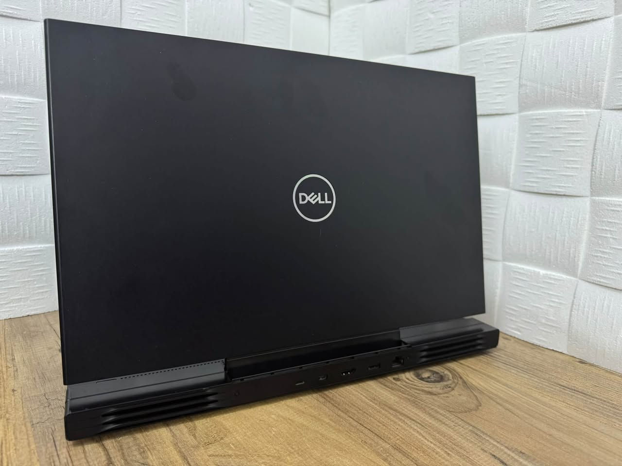 Dell G7 17 7700 Gaming
السعر   900,000 
المواصفات
المعالج
Intel Core I7-10750H
الرام
16GB DDR4
التخزين
512GB NVMe M.2
كارت الشاشة
RTX 2070 - 8GB  115W
الشاشة
17.3 FHD 144Hz
للتواصل واتس: ***********

نص مكتوب في الصور:
- Installed batteries Information about each currently installed battery BATTERY 1 DELL W62W695 NAME MANUFACTURER SMP SERIAL NUMBER 510 CHEMISTRY LiP DESIGN CAPACITY 97,003 mWh FULL CHARGE CAPACITY 67,819 mWh CYCLE COUNT - Recent usage Power states over the last 7 days