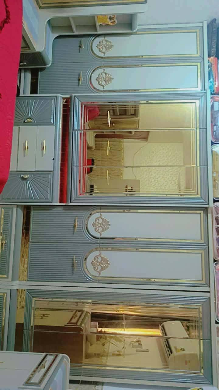 غرف خشاب تركيه نضافه وجديده مستخدمه شهرين فقط
*********** رقم صاحبهه لاتراسلني يريدهه بمليون ونص
