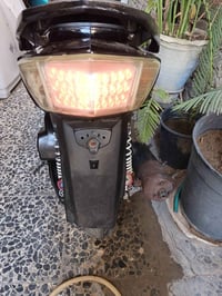 دراجه سكنس للبيع شغاله فچأه طفت واصلها نار كهربائيات شغاله ماعرف شبيها...