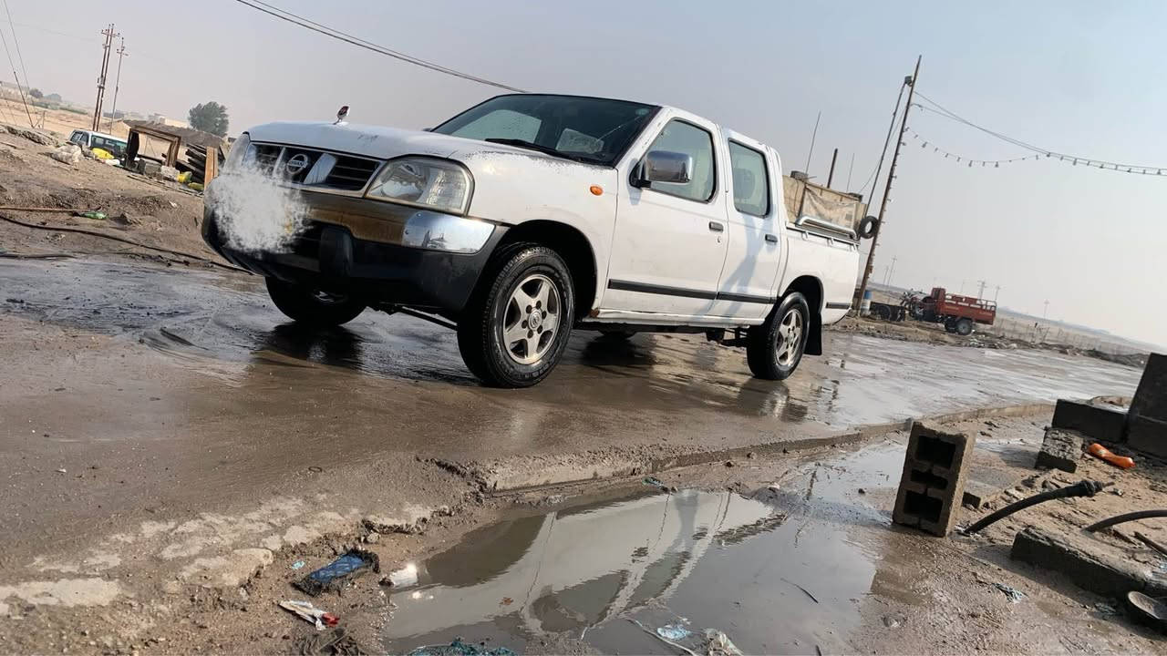 اسلام عليكم اللبيع. نيسان مديل 2007 بابطين سعودي ام تريشه. داخل احمر رون وعداد لأبيض رقم ذي قار دولي مميز. بسمي. تحويل ثاني. يوم. هزه جديده قبل شهر من هزيته. مكينه وكير خير من الله. شاصي مكفول. سياره كفاله من ضربة وصبغ وتبديل تخم تاير جديد. حداديه جديده. تبريد شغال عوزه غاز. سعره 95 وبيه مجال الشراي. مكانه. بصره شراي يتصل. ***********. ملاحظه. ترهم. مراوس. حسب القناعه. البصرة, العراق
