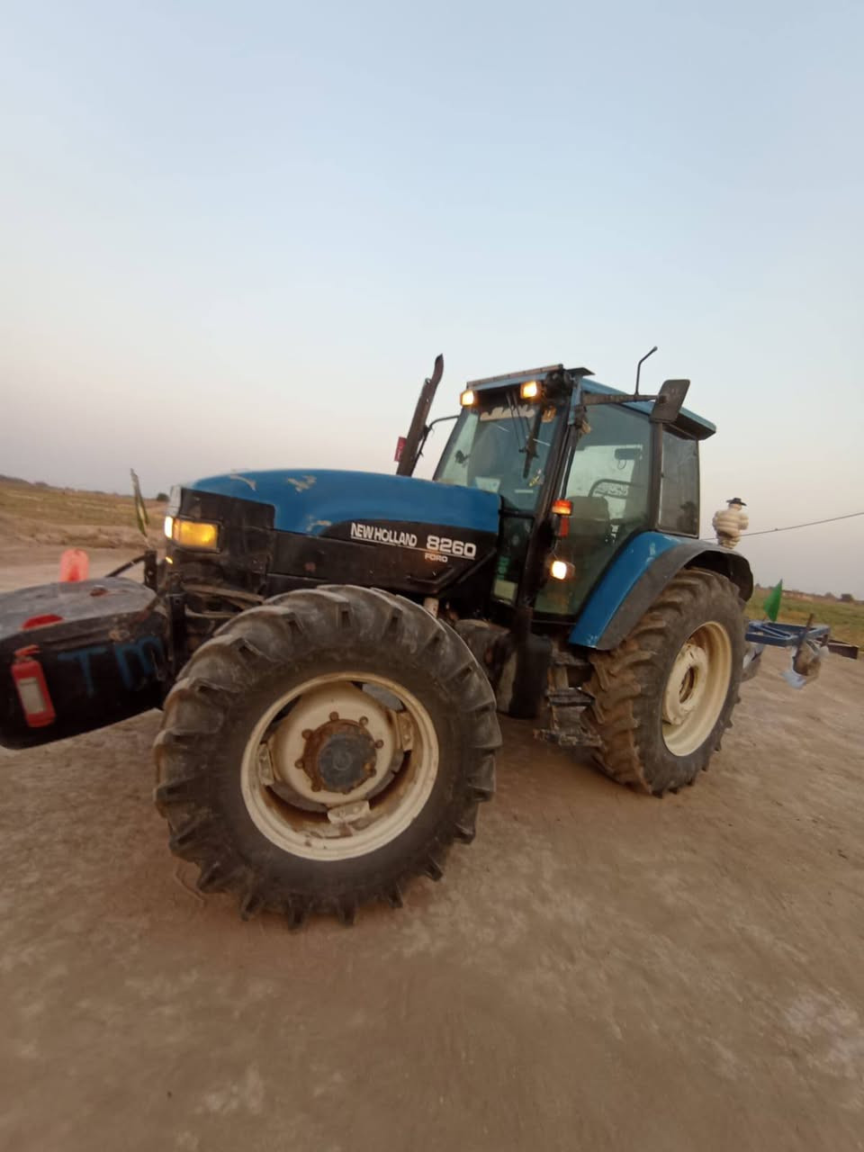 نيوهولند • ١٤٠ • موديل ٢٠٠٨