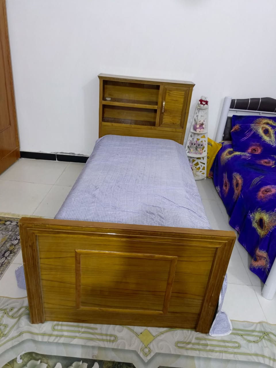 السلام عليكم ورحمة الله وبركاته/ جربايه للبيع نجاره صارله سبوع من شريته والله جربايه نضيفه أو حلو او هاذا رقم الهاتف 
***********
***********
