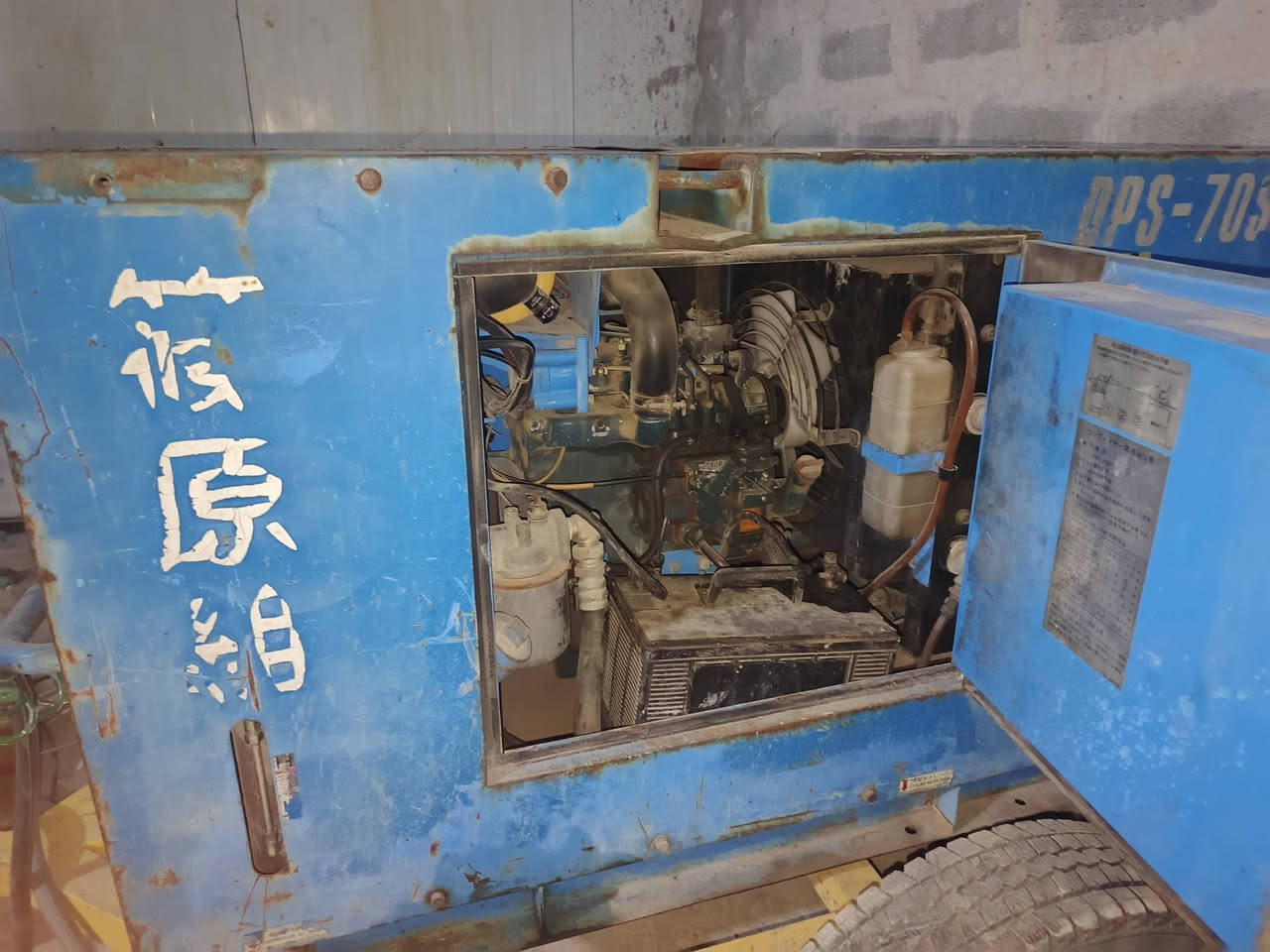 السلام عليكم
للبيع كومبريسر هواء 
حجم 70بار
حاوية 
العنوان بغداد جسر ديالى
***********
