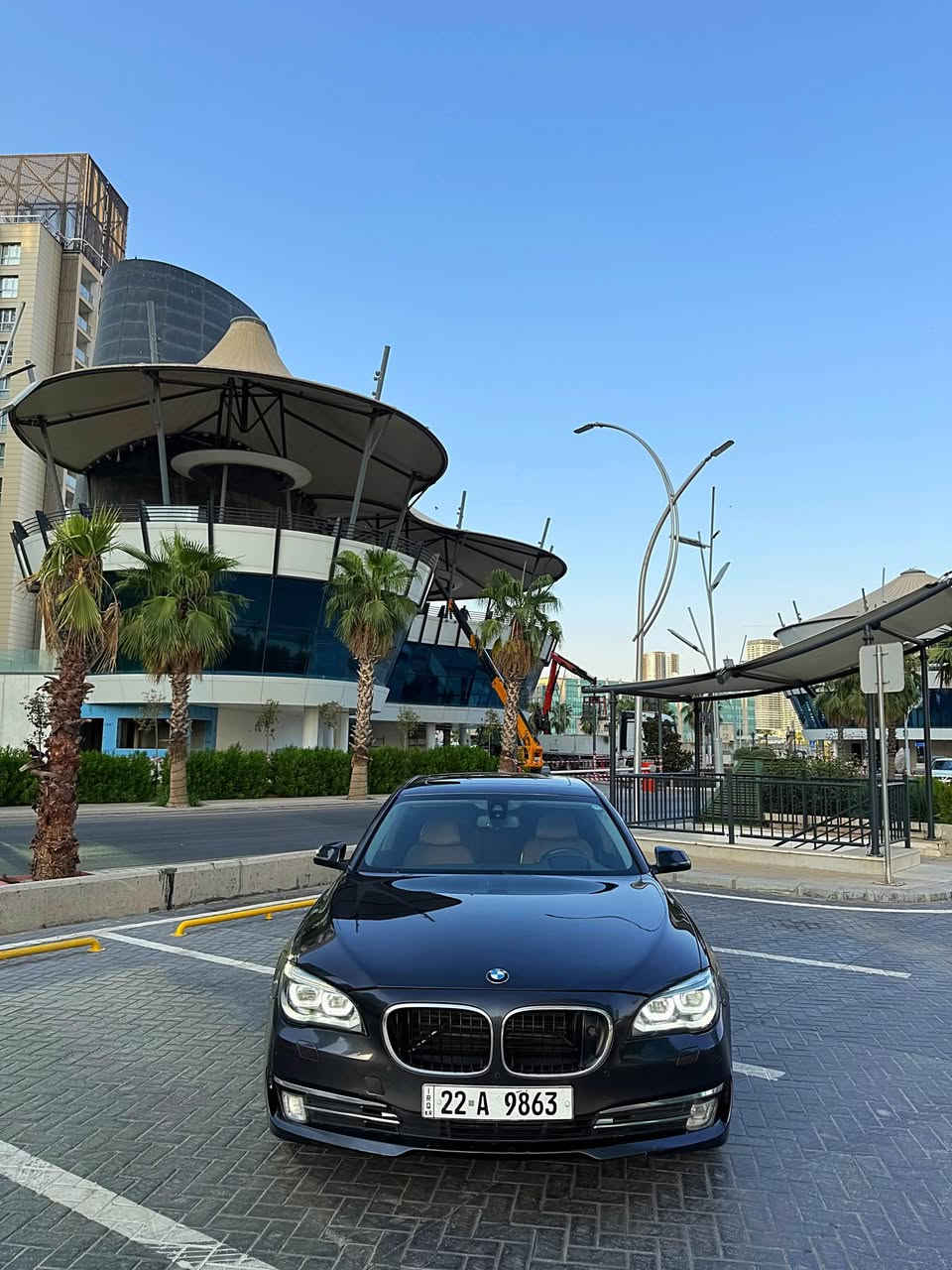 {Bmw 750i 2014}
~~~~~~~~~~~~~~~~175$~~~~~~~~~~~~~~~~~
     (وارد خليجى جاملغ خلفى و باب خلف سايق صبغ بدون دواخل بدون اربگ ) 

موديل: 2014
ماشيه : 70 الف حقيقى
مكينه : 8سلند بنزين توين باور توربو
لون :نفطى(اسود كذاب)
مواصفات فول فول vip

            (گير و مكينه و كهربائي كل شرط )
سيارة بئسمى رقم و سنوى و هزه جديد تحويل مباشر

مكان سياره / اربيل شارع ٦٠ 
رقم موبيل /***********
                  ***********
سعر السيارة / ١٧٥٠٠$ ومجال قليل
🇩🇪~~~~~~~~~~~~~~~~~~~~~~~~~~~~~~~~🇩🇪 أربيل, العراق
