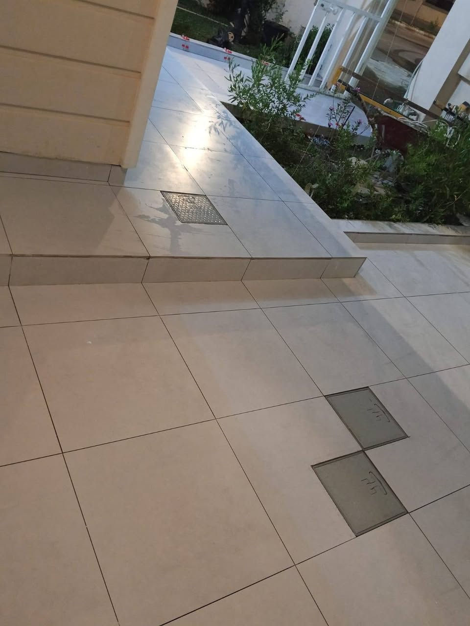 عندي كادر يراني شغل سراميك المرمر حجر جدران راضيه درجه اولى تصال على رقم 📞📞*********** ميسان اليزرر شرط شغل درجه اولى مصاطر نشتغل ماده صبابه درجه اولى وزن واحد تصفير

