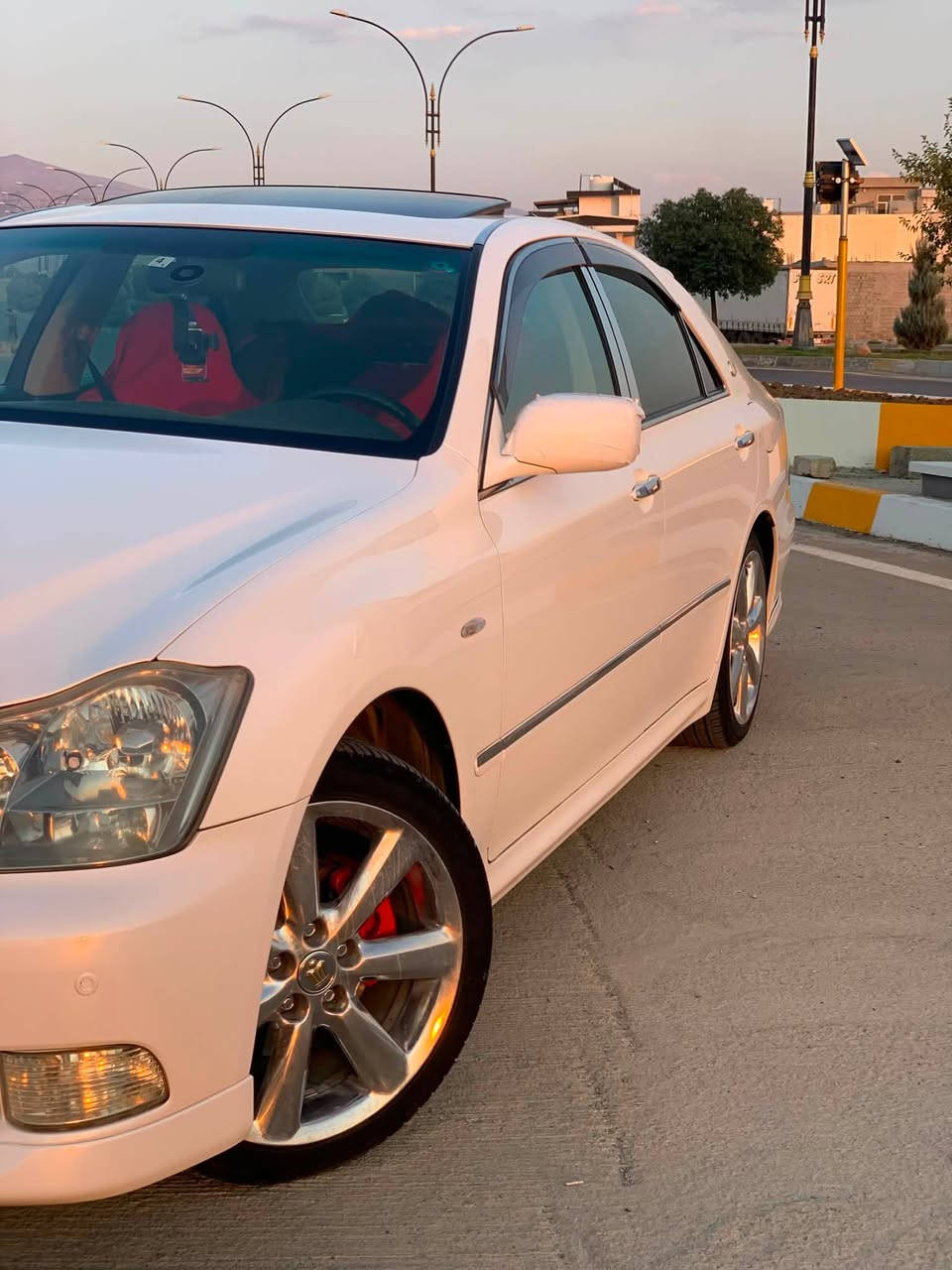 Toyota Crown athlete
(182)(2005)ساخ ساخ ساخ ✅
قەپات قەپات مواسەفات ✅
جڵدو هیتەر✅
سوکان حەیزەران✅
سڵاید✅
٤ ویلی دینگەی ستیلی لۆکی لە ژێرە✅
یەک دەبڵیشی چرپەی تیا نییە ✅
کوشنەکانی هیچی دڕاویان نییە✅
یەک شوخوتو نوقسانی ١٠٠$ ببڕە لە سەر بێمنەتی✅
سەیارەکەی کۆدی بۆ کراوە بار کۆد ماوە وەر گیرێتەوە✅
١٤٩ هەزار ڕۆشتوە✅

٥ پارچە بۆیاخی ئەوروپای هەیە بێ ناو گرتن☑️ 
بێ مەسروف ٣ ساڵە لای خۆمە 

نرخی ٨٥ مەجال شوێن قەڵادزێ واتساپ و ڤایبەری لەسەرە
***********
ئەدمینی❤️
