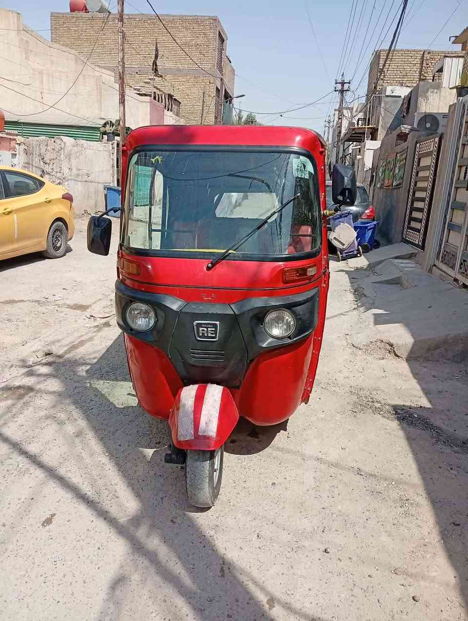سلام عليكم تكتك 22شهر الخامس مرقم بغداد بيعة ضربة بلغد جوة اللايت على كد شبر ومعمرة بارد وضربة فوك الجاملغ الايمن .تكتك تخم دبلات جدد تايرات جدد لايت زنون اصلي  محرك   اكسن خير من الله .بابها الايمن موجود .عارضها ب ب8.تحويل ثاني يوم0ملاحظة وبياعة شراي ما بيع للاستفسار خاص او واتساب***********
